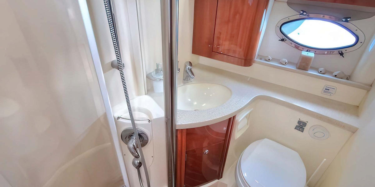 Аренда яхты Fairline Phantom 43 на Миконосе